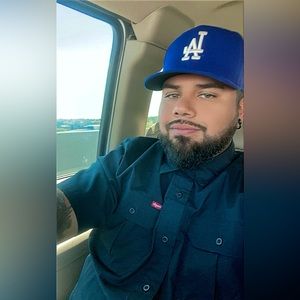 Meet your Posher, Cesar